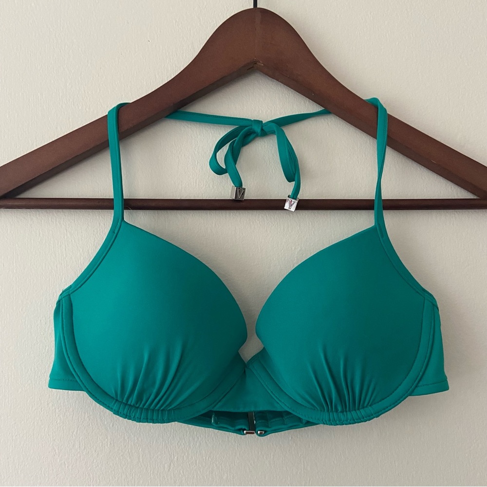 Victoria’s Secret Push-up halter bikini top